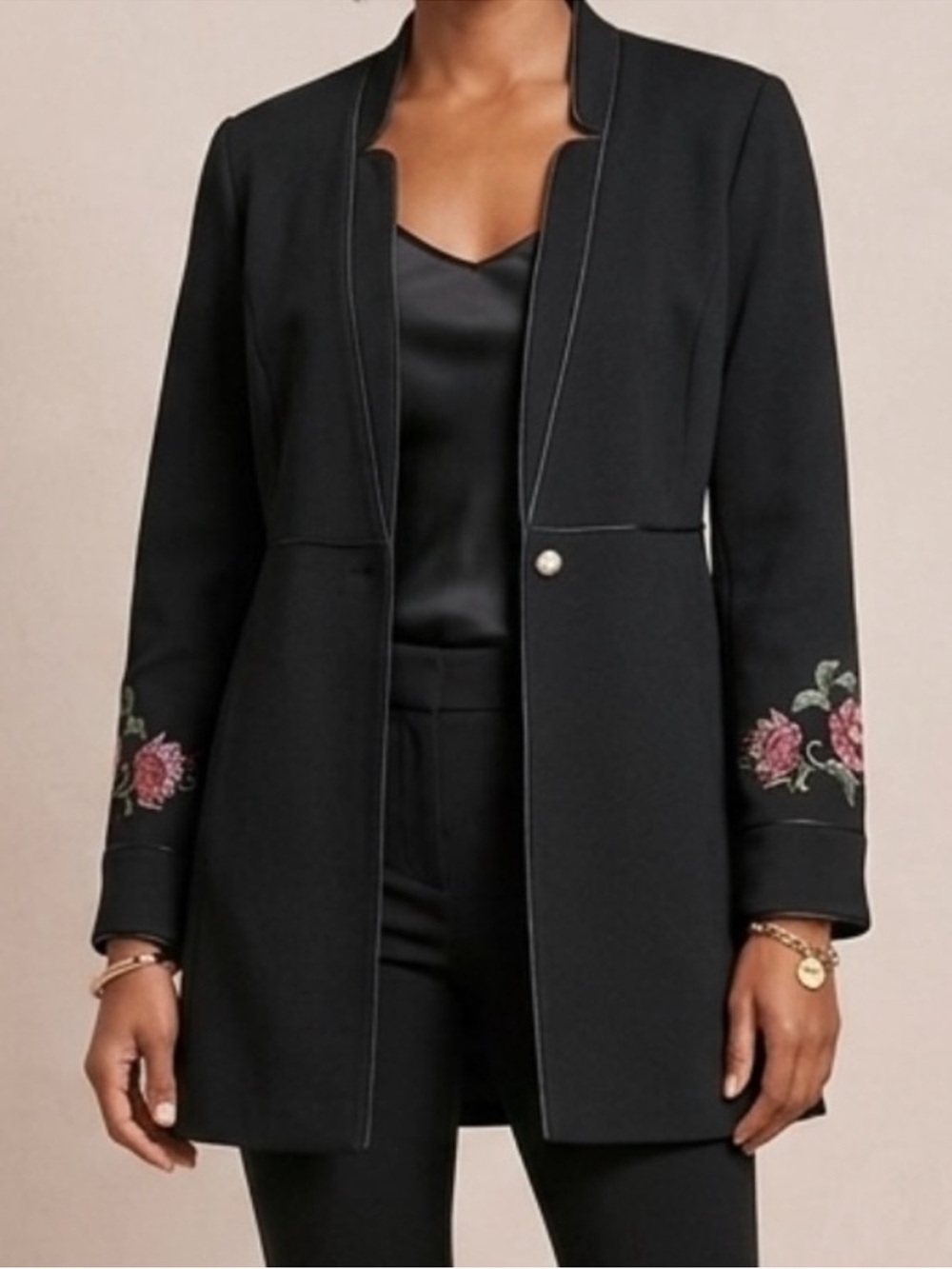 Chicos black Ponte knit floral embroidered blazer long line single pearl button